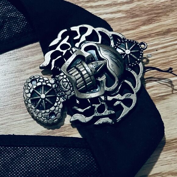 New Black Cloth Belt With Large Silver Skull Buckle - Picture 1 of 6